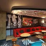 Ibis Pau