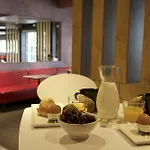 Ibis Pau Hotel