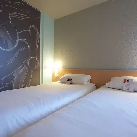 Hotel Ibis Pau 3*