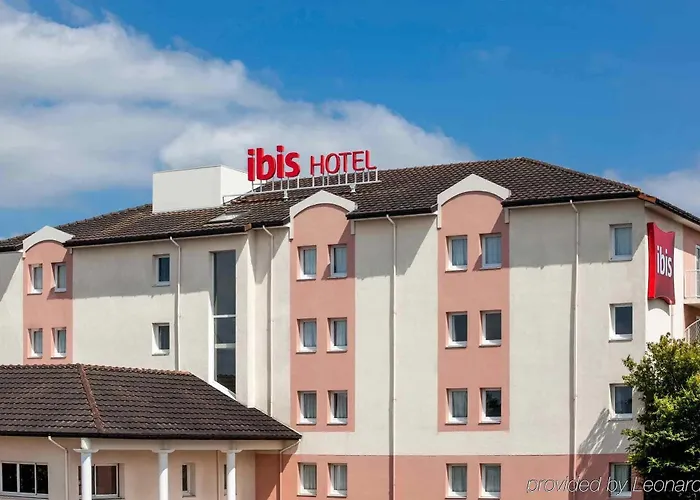 Ibis Pau Lescar