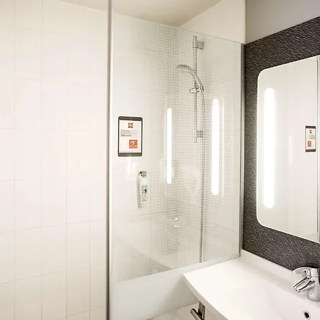 Otel Ibis Pau Lescar