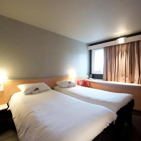 Ibis Pau Otel Lescar