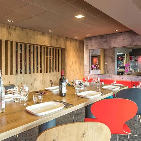 Ibis Pau Otel