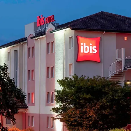 Otel Ibis Pau 3*