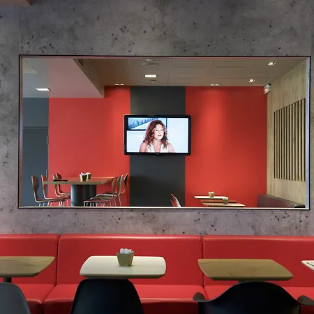 Ibis Pau 3* Lescar