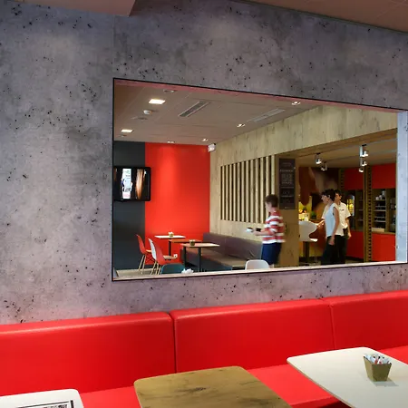 Otel Ibis Pau